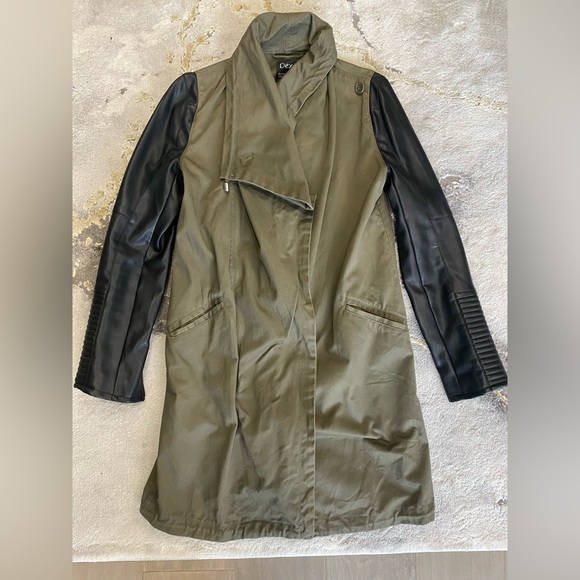 Dex Coat - Picture 1 of 5